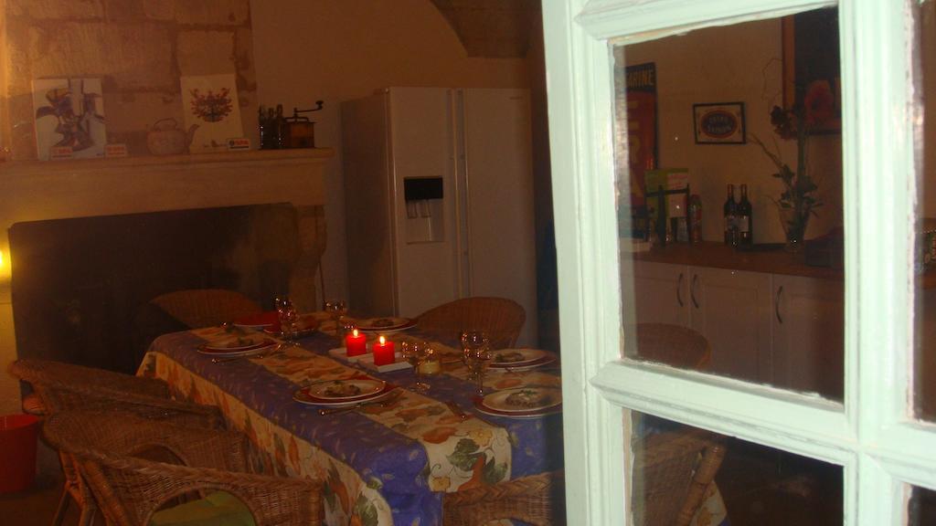 Bed and Breakfast Le Richelieu Юзес Екстер'єр фото