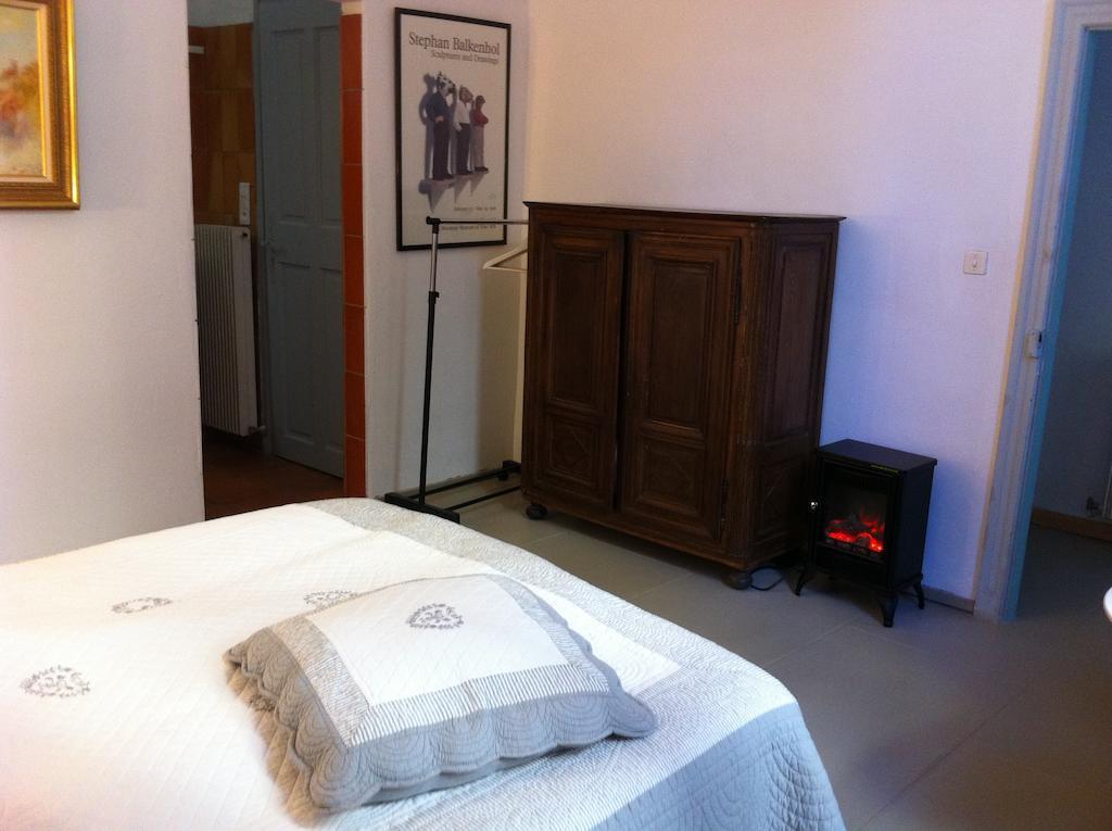 Bed and Breakfast Le Richelieu Юзес Номер фото